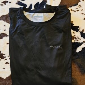 Columbia Black Short-Sleeve Performance Tee